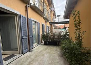 All’asta trilocale recente con terrazzo e box a Brugherio