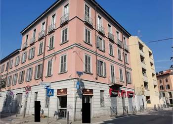 Monza Via Volturno trilocale 102 MQ all'asta